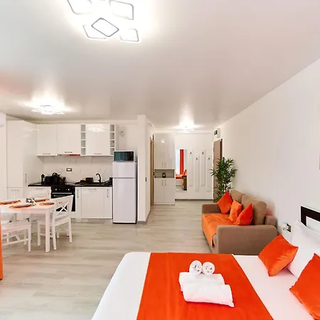 Dazzling Sunset In Nord10 Pool Mamaia