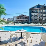 아파트 Dazzling Sunset In Nord10 Pool 마마이아